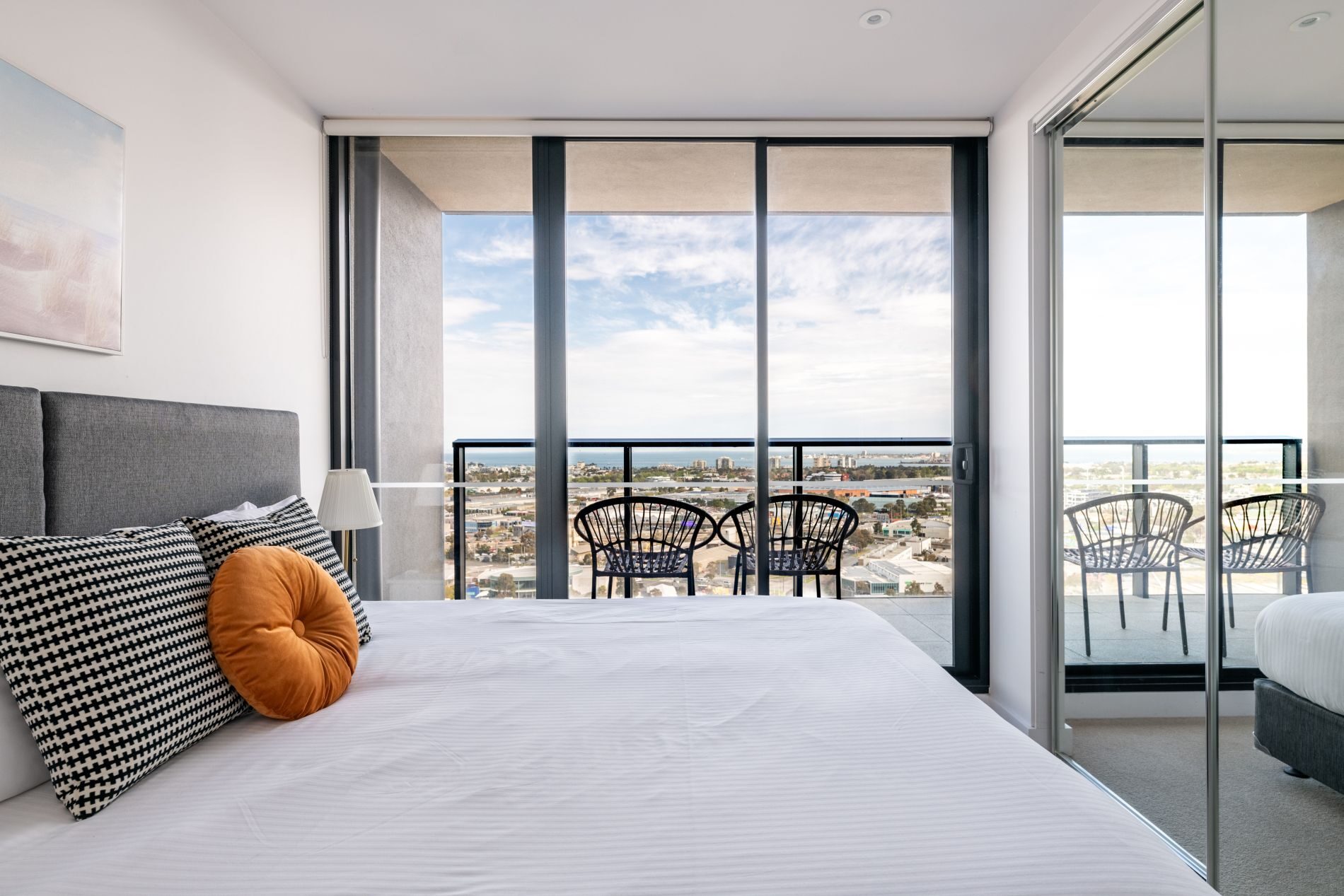 1 Bedroom Weekly Corporate Rentals Melbourne